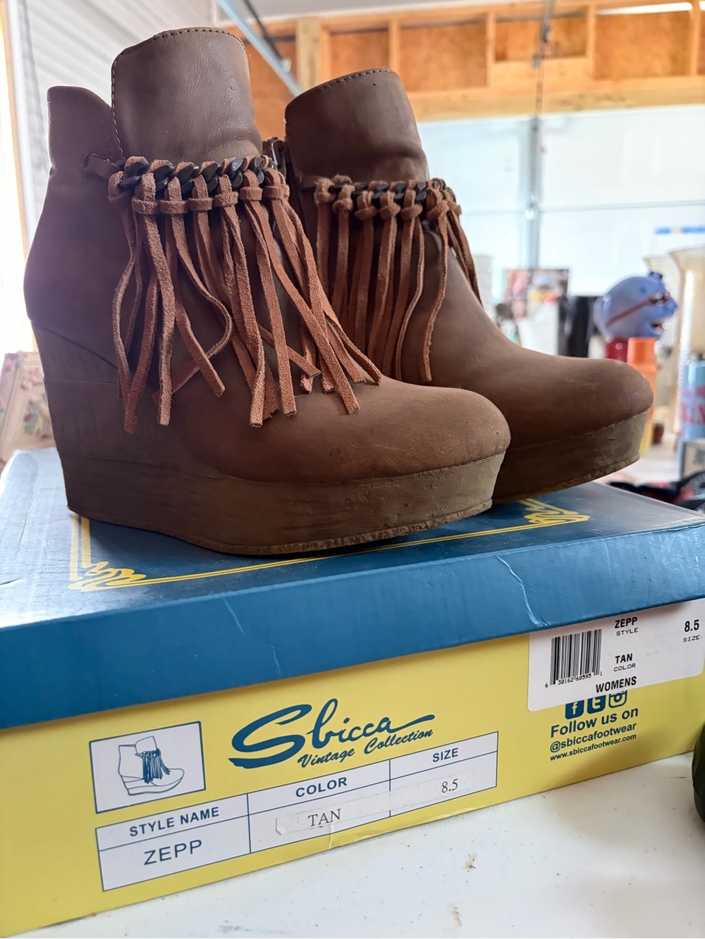Vintage Sbicca Zepp Women's Tan Fringe Wedge Booties